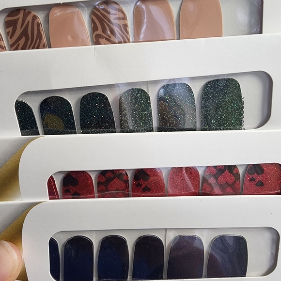 Color street - Picture 5 of 8